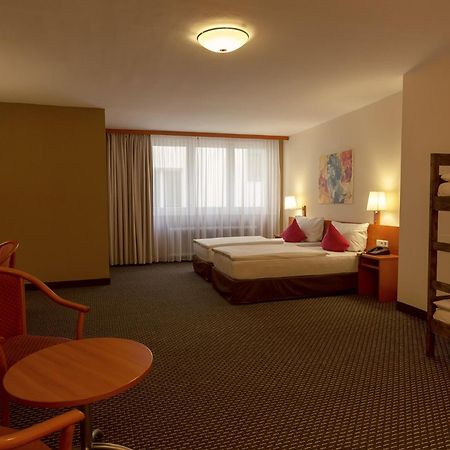 Central Hotel Löwen Feldkirch Rum bild