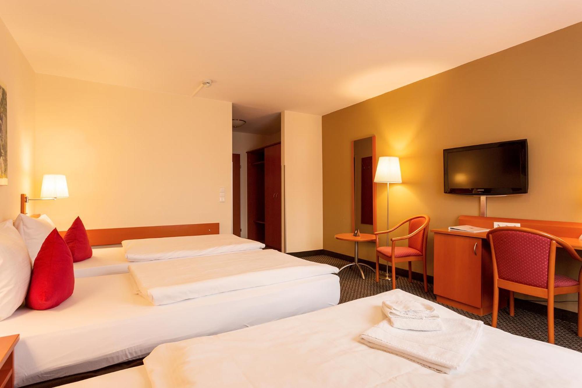 Central Hotel Löwen Feldkirch Rum bild
